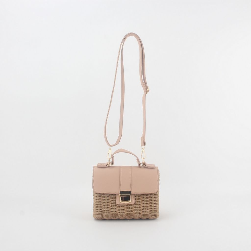 Straw Bag With Lock Flap