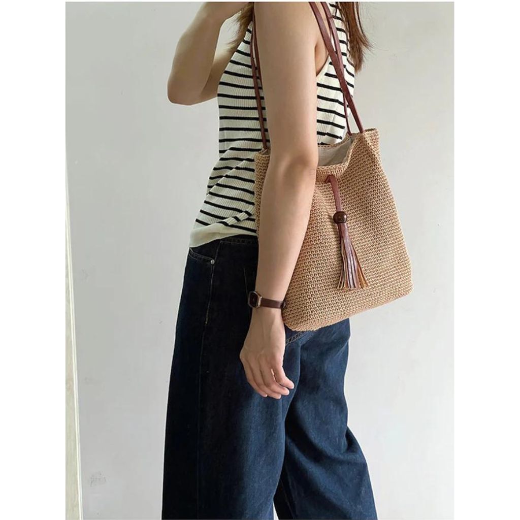 Tassel Straw Bucket Summer Bag