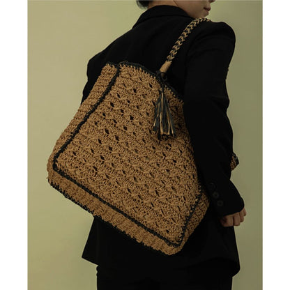 Square Tassel Straw Beach Bag